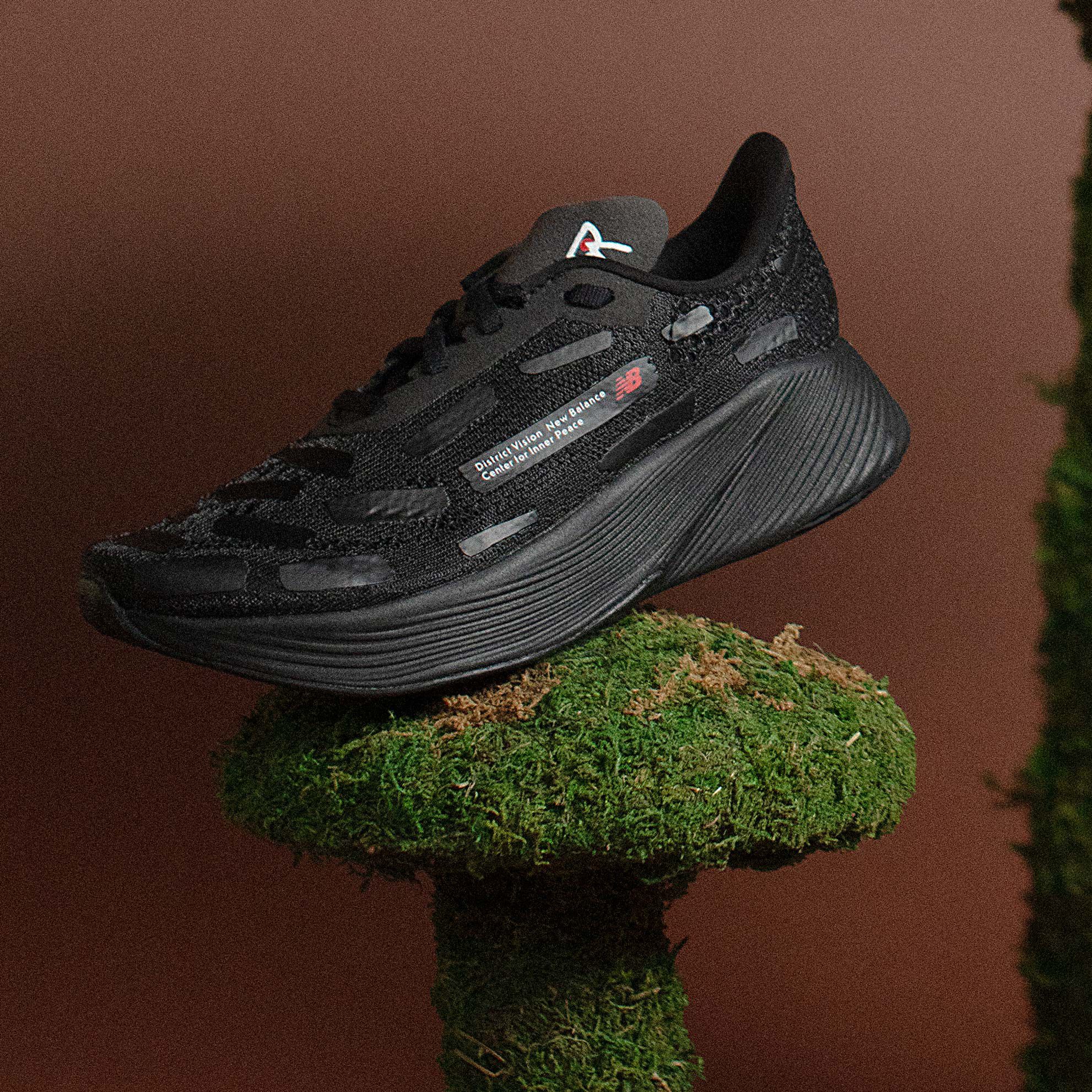 black nb shoes